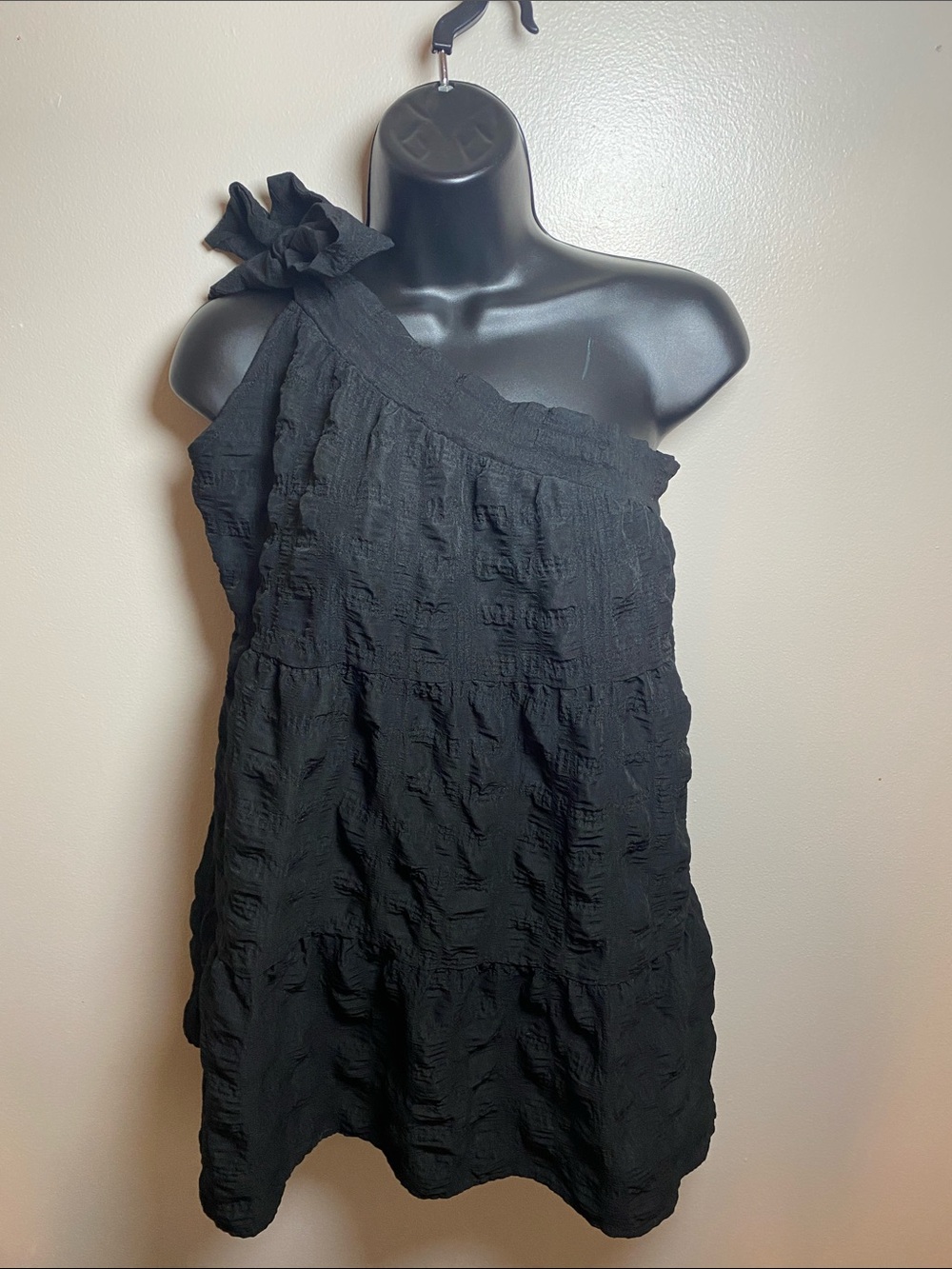 SHEIN Black One-Shoulder Crinkle Tunic Blouse Large